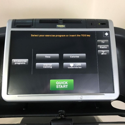 Бігова доріжка  Technogym Run 900 (Б/У) - фото №2